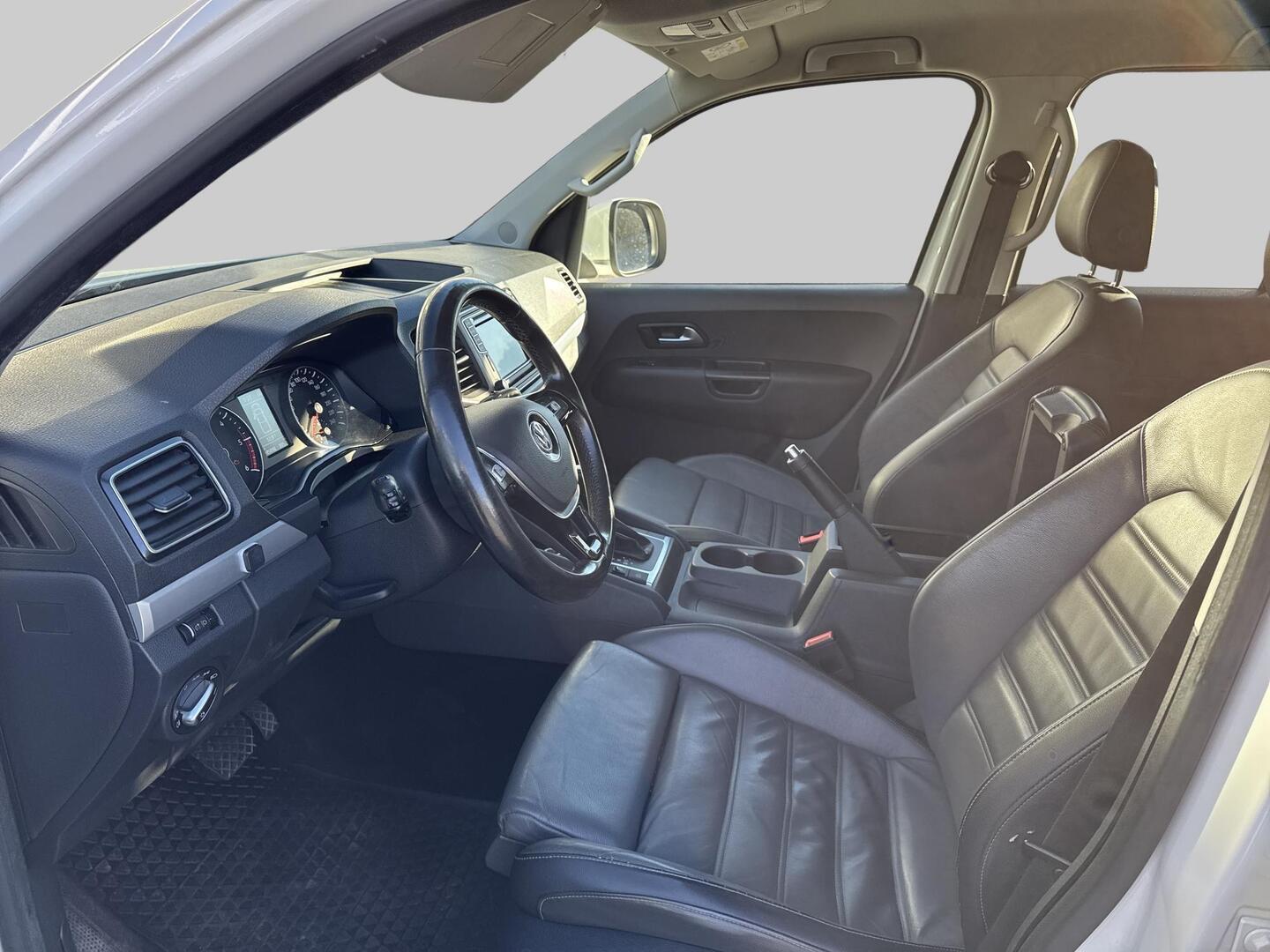 Volkswagen Amarok 2016, bild 3/3