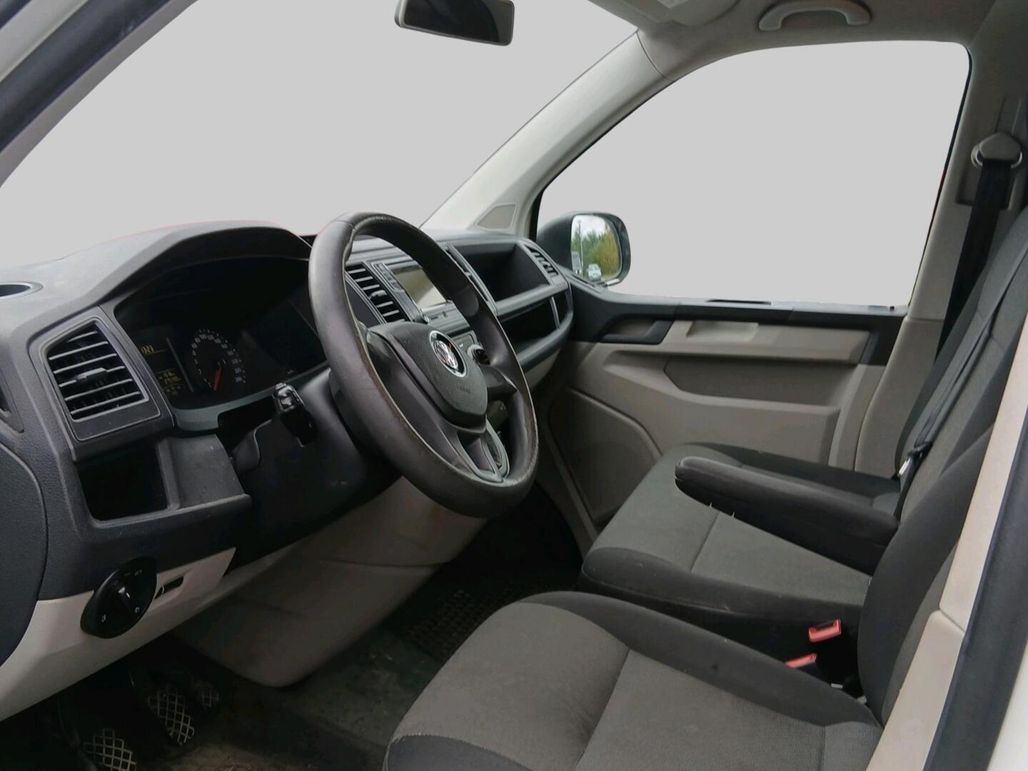 Volkswagen Transporter 2016, kuva 3/3