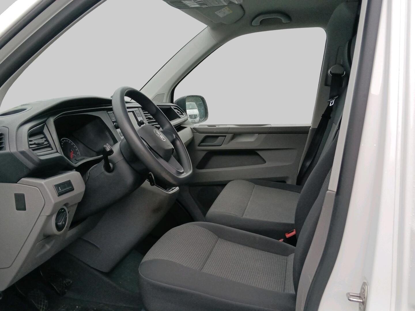 Volkswagen Transporter 2021, kuva 3/3