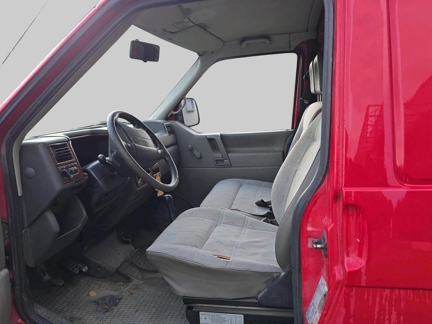 Volkswagen Transporter Kasten 1,9d lyhyt 1996, kuva 3/3