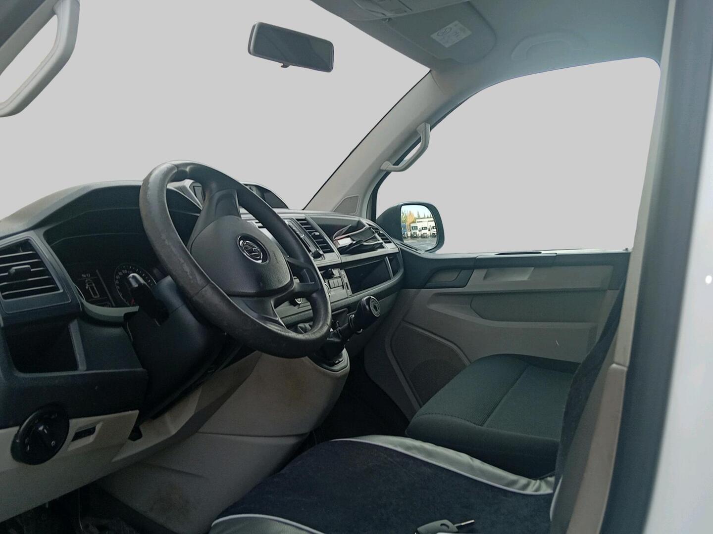 Volkswagen Transporter 2016, photo 3/3