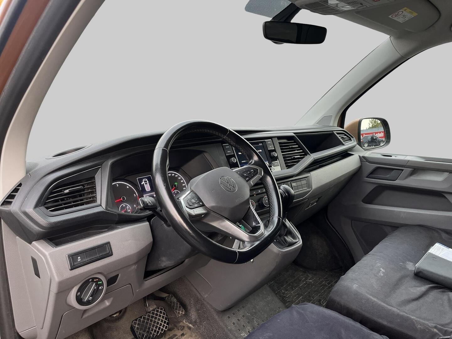 Volkswagen Transporter 2021, kuva 3/3