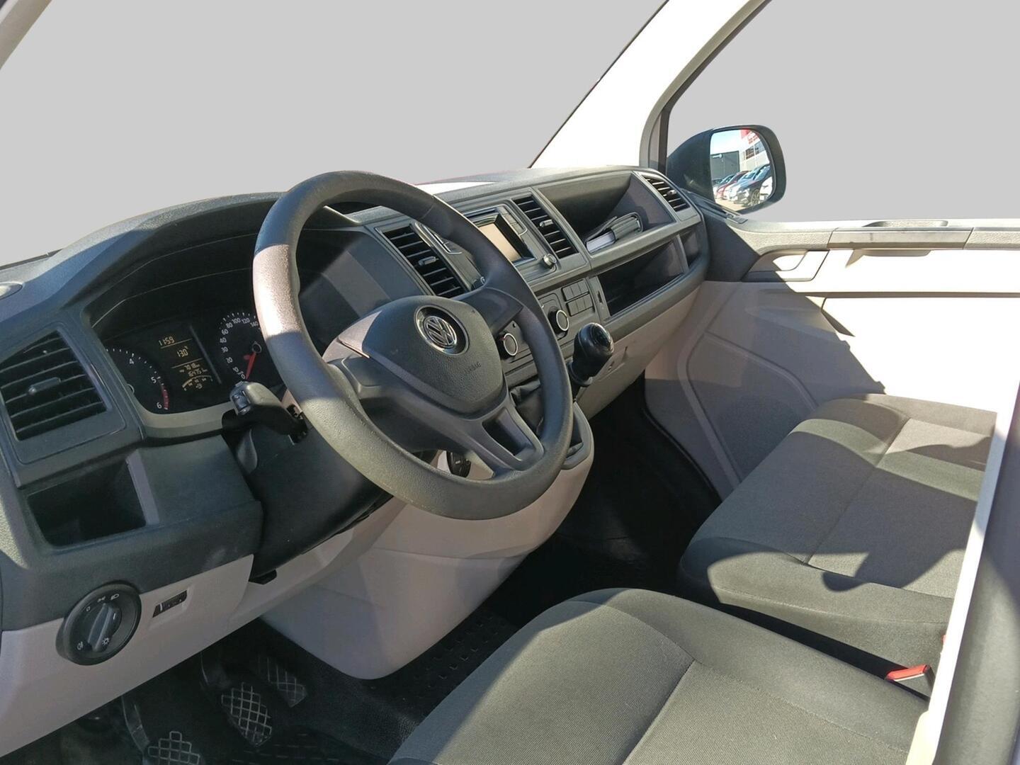 Volkswagen Transporter 2019, bild 3/3