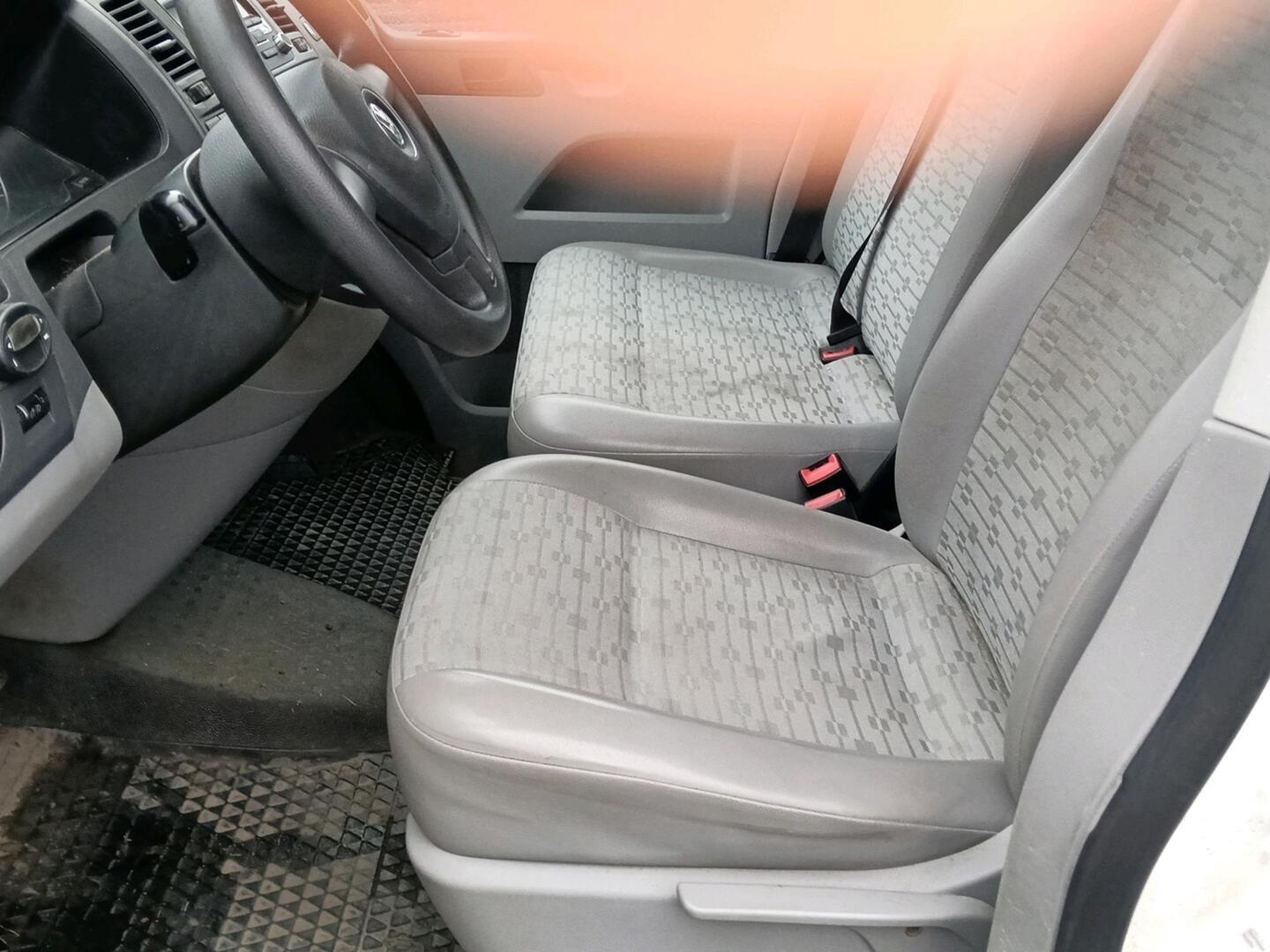 Volkswagen Transporter 2011, bild 3/3